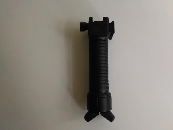Рукоять переноса огня с выдвижными сошками  SNIPER BIPOD HANDLE BLACK